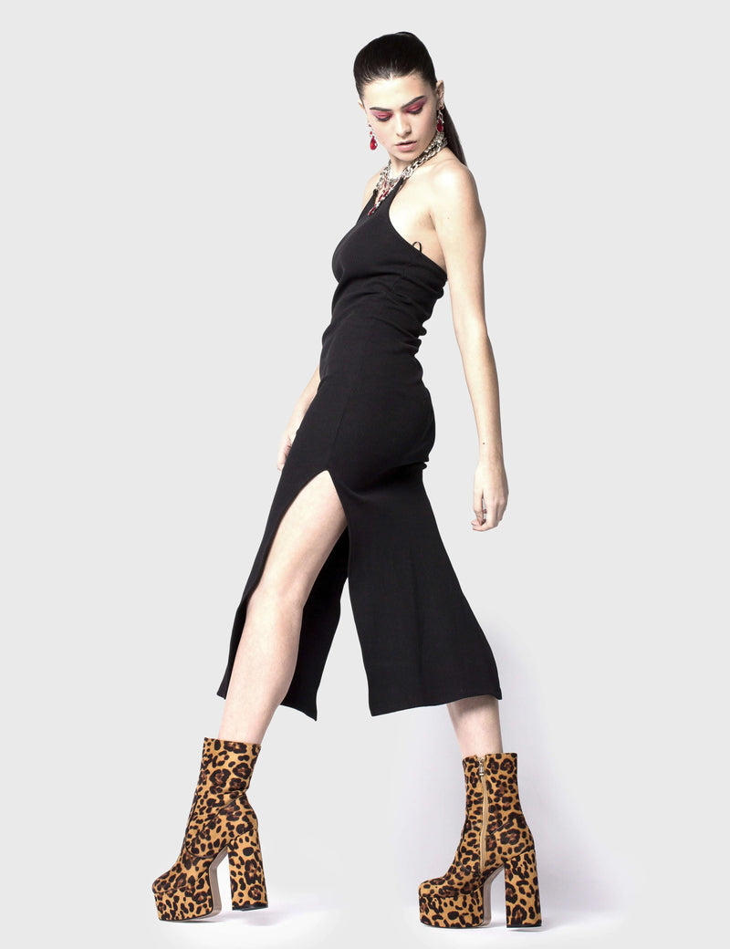 GET WILD WITH IT!  

Adore You Platform Ankle Boots in Leopard Print faux suede. These faux suede vegan Platform Ankle Boots feature a Leopard print design and our High Platform sole, making them the only choice to elevate your look! Made with eco-friendly materials and 100% cruelty-free, these boots are as ethical as they are wild!


- Platform Height: 2.5 inch
- Heel Height: 5.5 inch 
- Mid ankle length 
- Matching zipper
- High Platform sole
- Round toe 
- 100% vegan 

SKU: LMF 0119 - BrownLEO