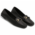 Black flat pump
