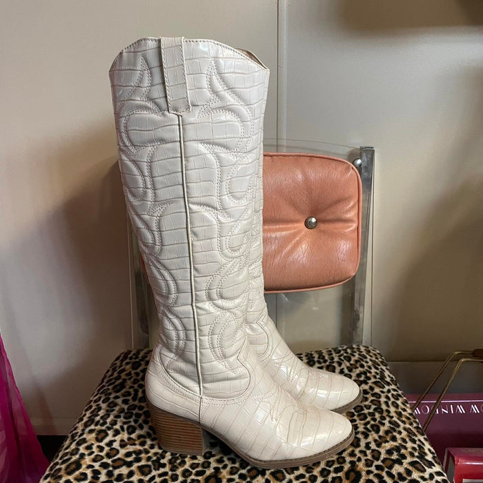 Boots . Size 8.5