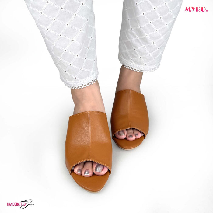 Chestnut Mules - MYRO