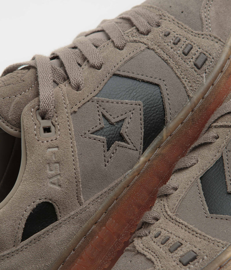 Converse AS-1 Pro Ox Shoes in Classic Taupe and Truffle / Black