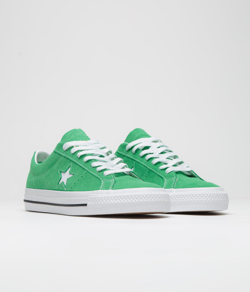 Converse Cons One Star Pro Ox Shoes in Apex Green and White / Black