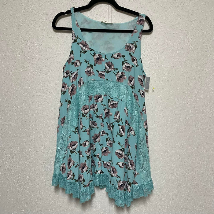 Dresses entro Size Medium