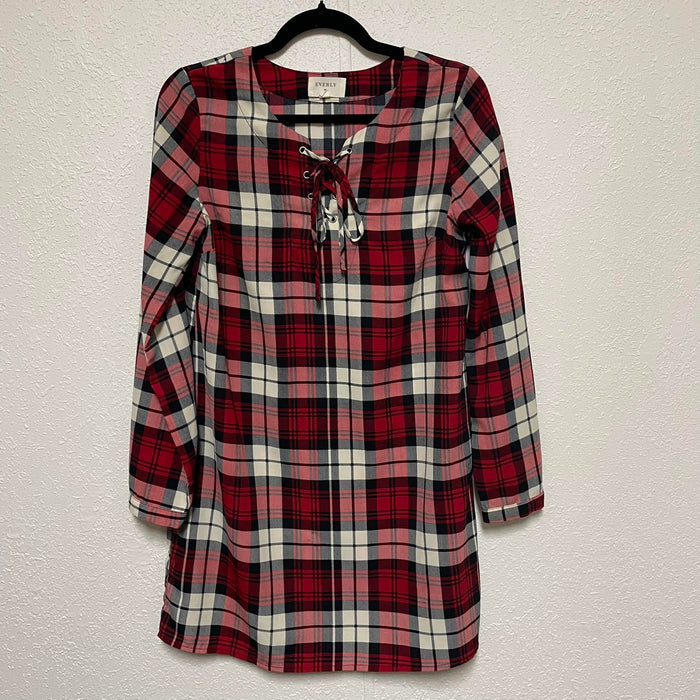 Dresses Everly Size Small