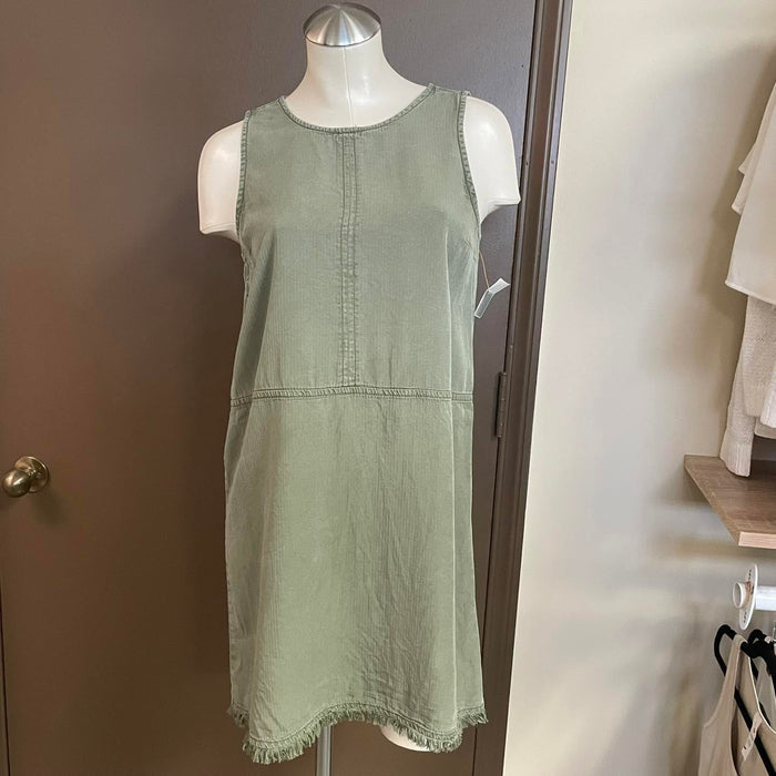 Dresses Thread & Supply Size Small
