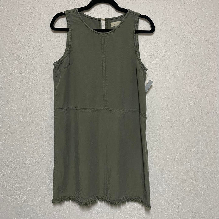 Dresses Thread & Supply Size Small