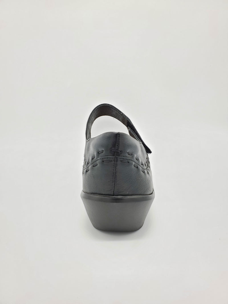 GUMMI BLACK LTHR