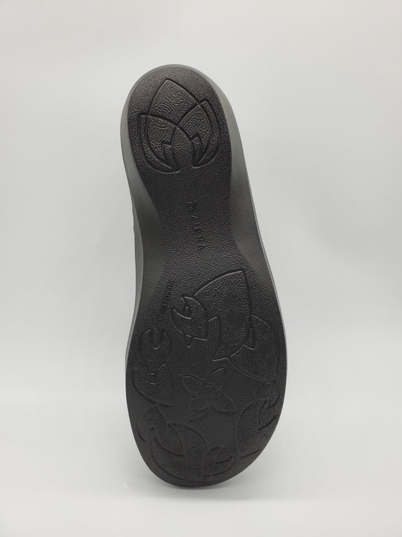 GUMMI BLACK LTHR