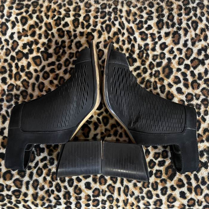 Heels Vince Camuto Size 5.5