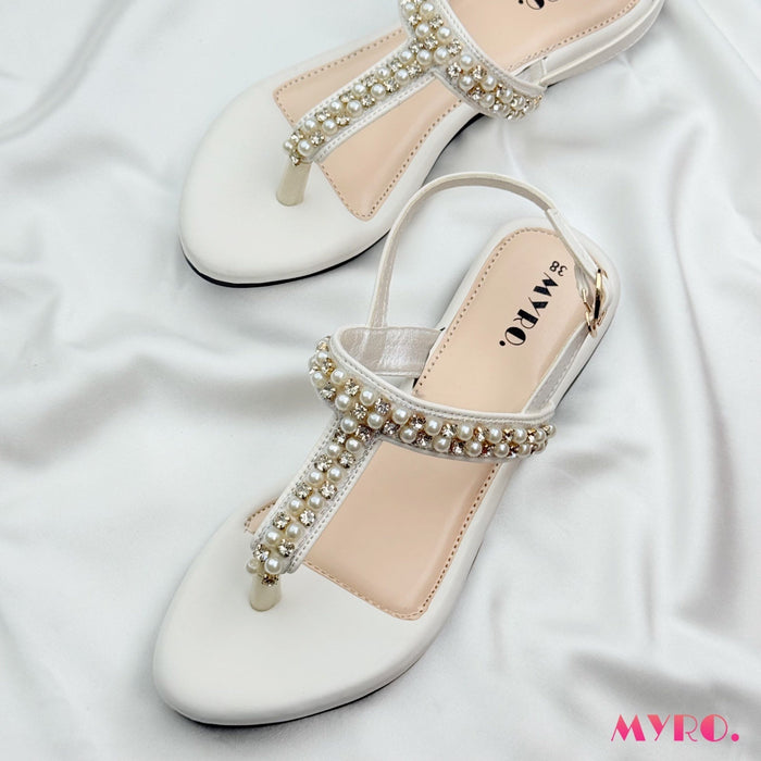 Hoor White Zardosi Thongs - MYRO