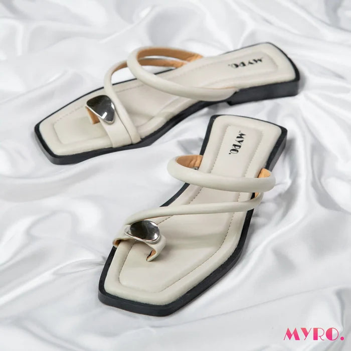 Isha Flat