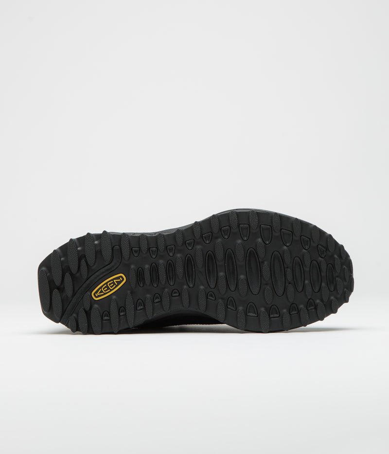 Keen Jasper Zionic Shoes in Black and Alloy