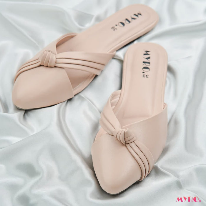 Knotique Cream Mules - MYRO