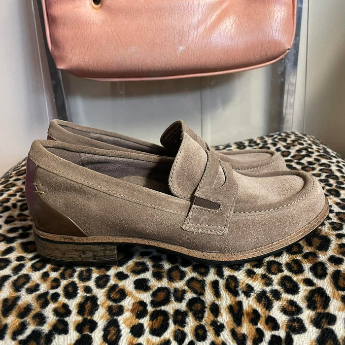 Loafer earth Size 7