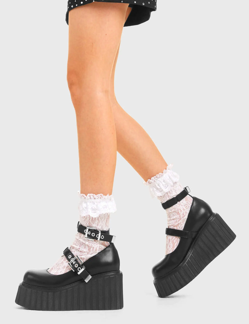 XOXO
  
  Persuasive Chunky Platform Creeper Shoes in Black Faux Leather. These vegan western Boots feature metal hearts and two adjustable straps, very classy. Made with eco-friendly materials and 100% cruelty-free, these boots are as ethical as they are edgy!
  
  
  - Chunky Platform
  - Ankle length
  - two adjustable straps
  - Silver buckles
  - Metal Heart feature
  - Rounded toe 
  - 100% vegan 
  
  SKU: LMF 3611 - BlackPU