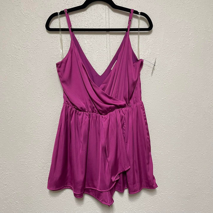 Romper Mainstrip Size Large