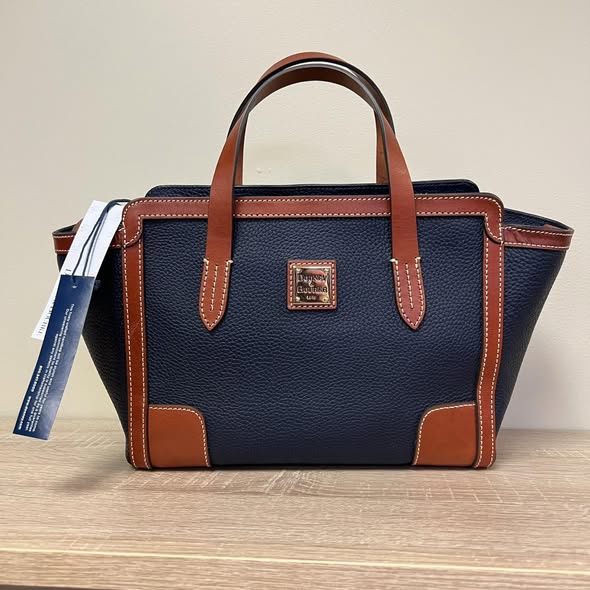 Shoulder Dooney & Bourke