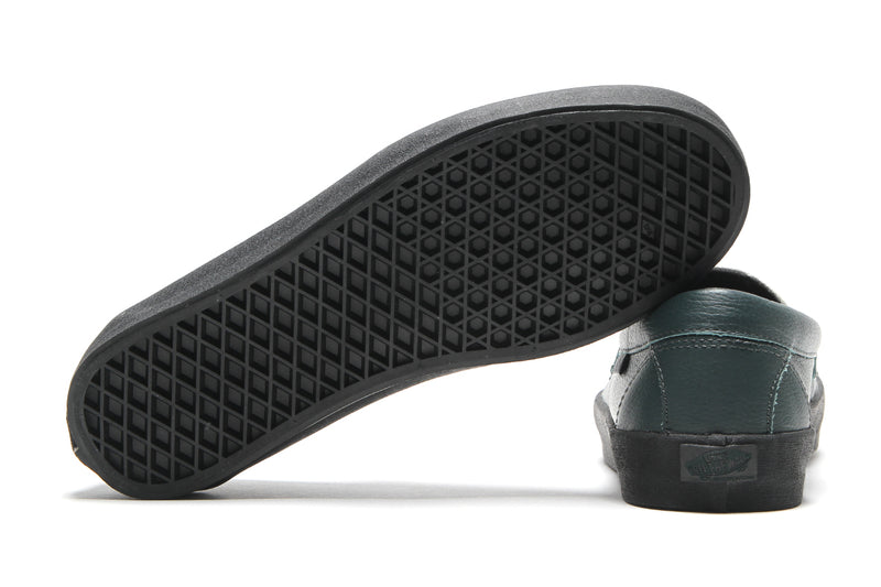 Vans | Skate Loafer
Style # VN0A5DXU1CI1
Color : Dark Forest