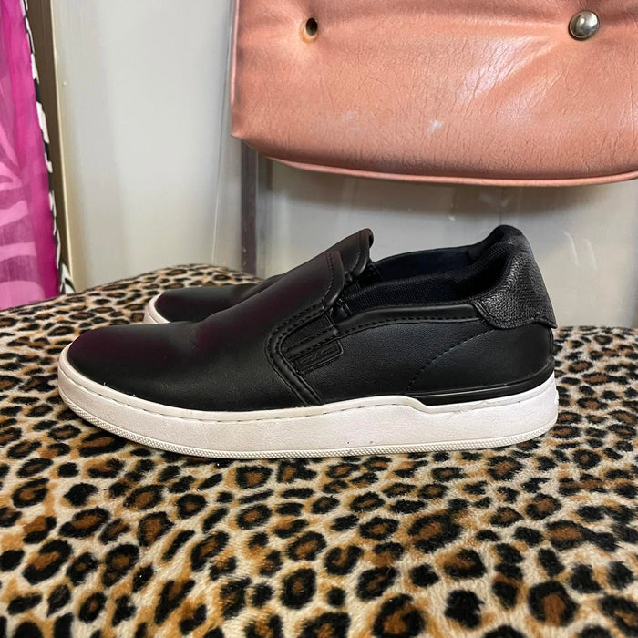 Slip On Coach Size 5