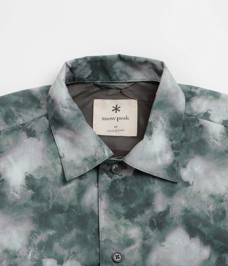 Snow Peak Patterned Mori Short Sleeve Shirt in Green