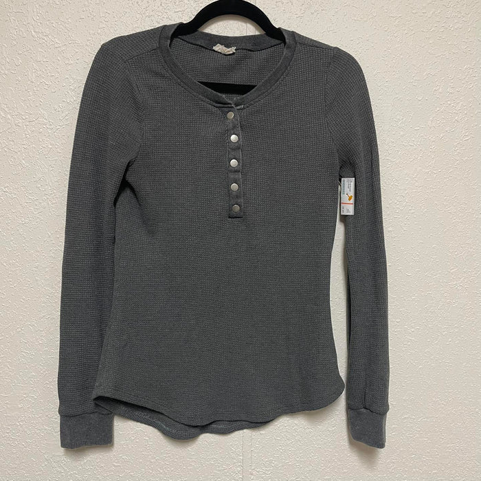 Top hem & thread Size Small