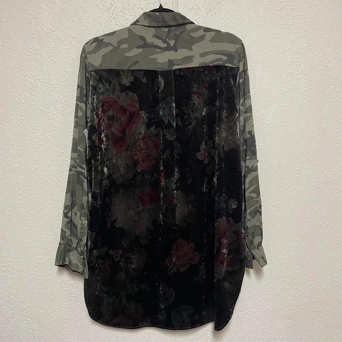 Top Mainstream Boutique Size Medium