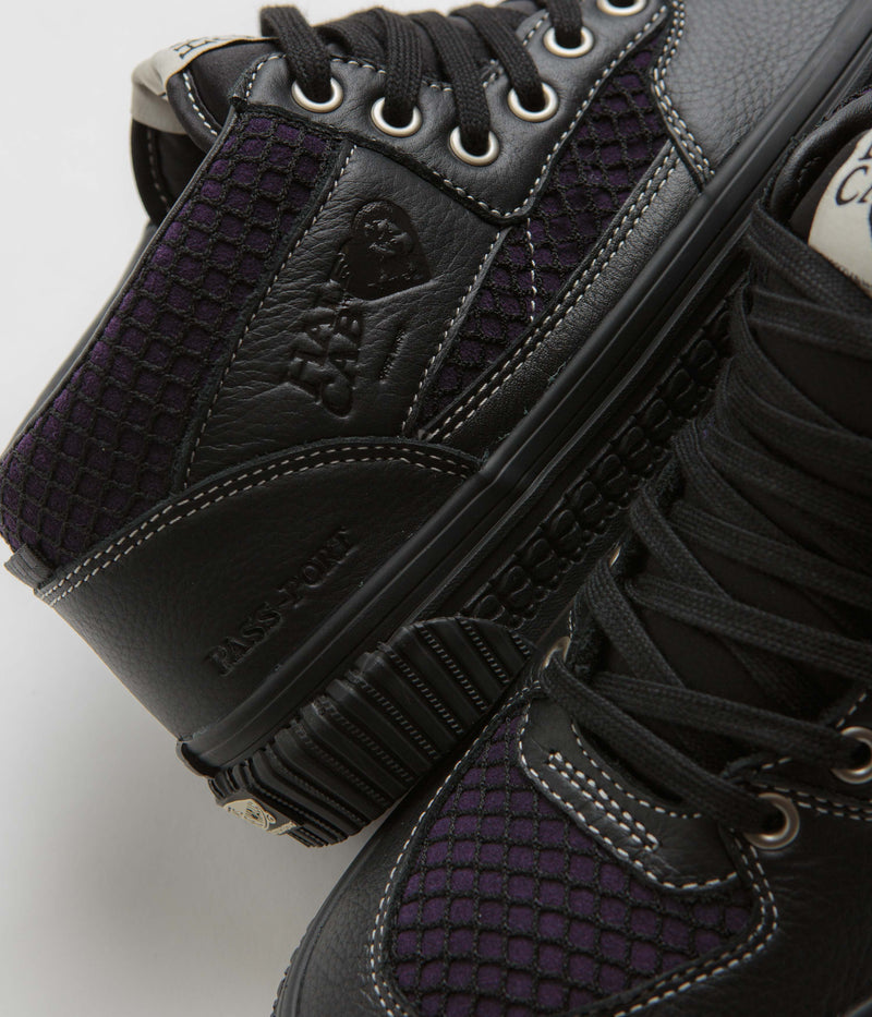 Vans Skate Half Cab Shoes in (Pass Port) Black