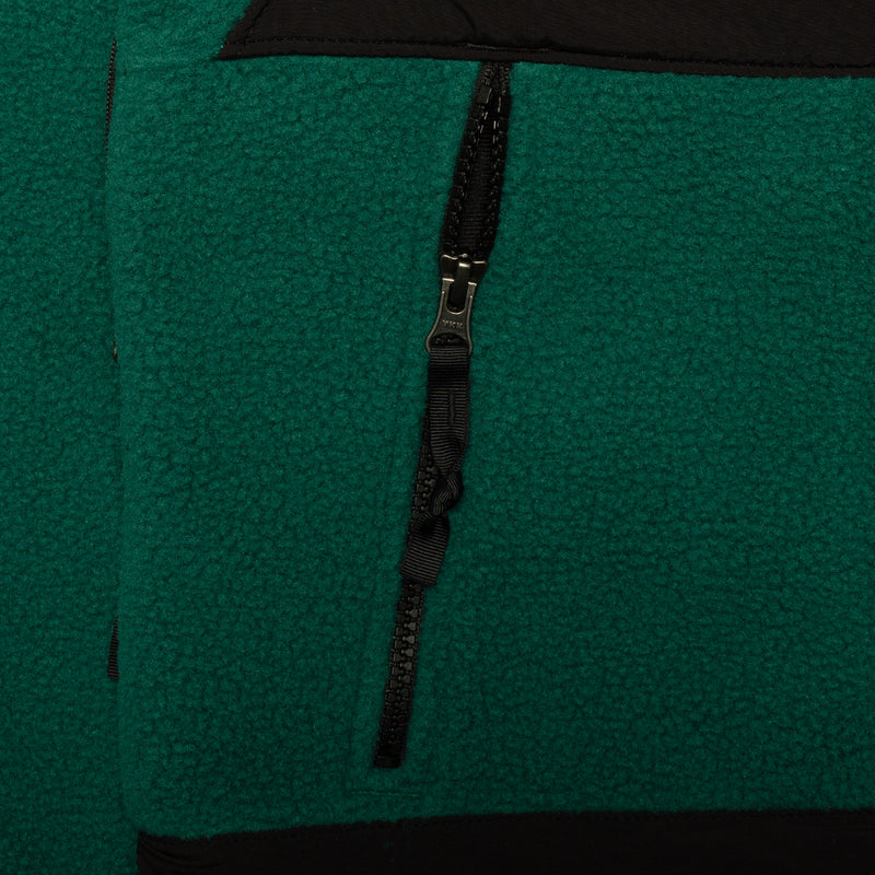The North Face | Women's Retro Denali Jacket Style # NF0A88YRS9W1 Color : Evergreen / TNF Black