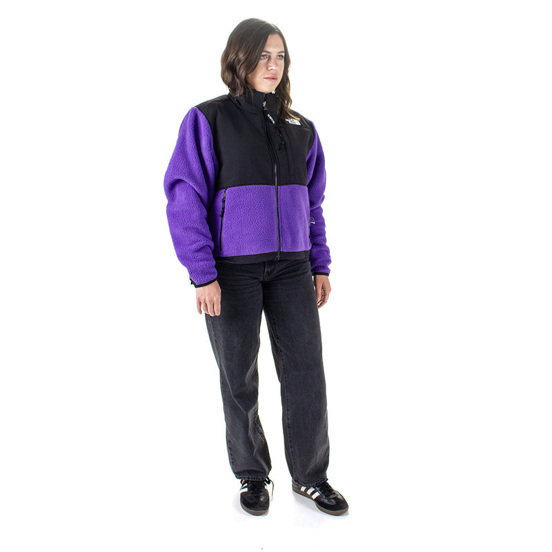 The North Face | Women's Retro Denali Jacket
Style # NF0A88YRS961
Color : Purple / TNF Black