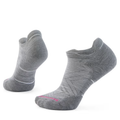 Women's Smartwool Run Targeted Cushion Low Ankle Socks - Light Gray/White